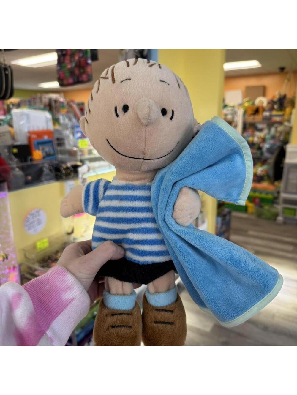 Linus Van Pelt w blanket 12" plush stuffed animal peanuts gang worldwide LLC